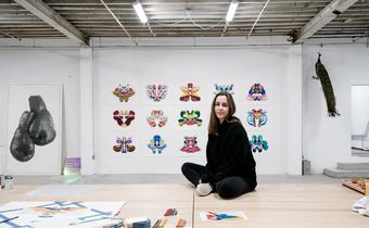 Cj Hendry Is an Instagram Hit. But Can She Woo the Art World?