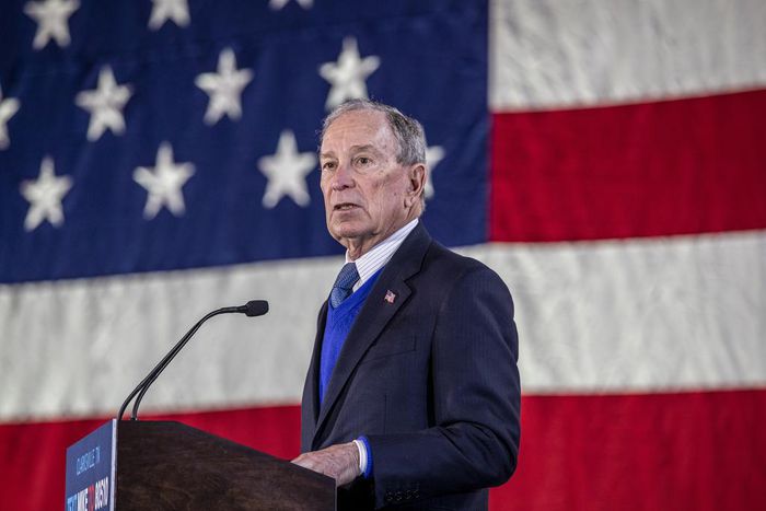 Making Pitch to Voters, Bloomberg Peddles His Experience in a Crisis