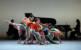 Review: Mark Morris Fits Houston Ballet to a 'V'