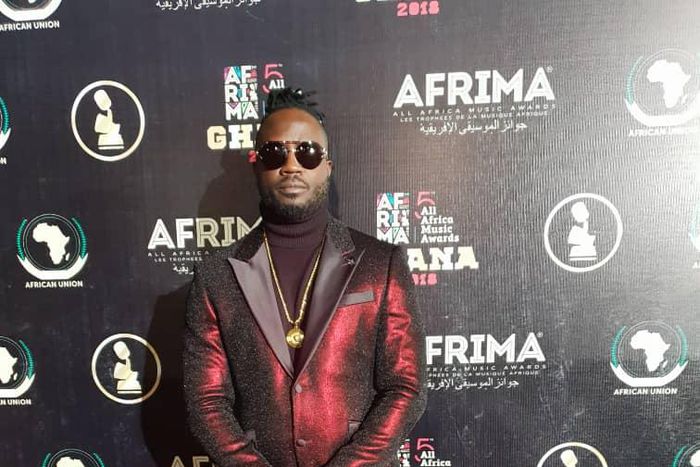 ___9135916___2018___11___24___23___Dsy1CxwW0Ake38U