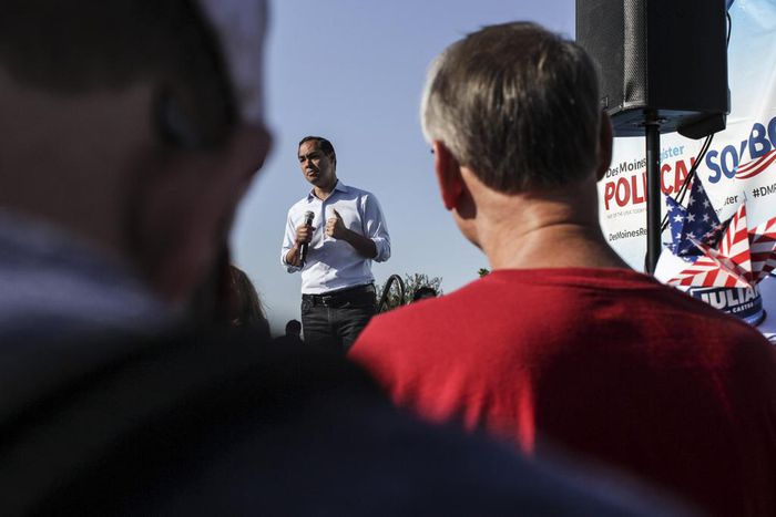 Julián Castro Is the 10th Candidate to Qualify for the Next Democratic Debate