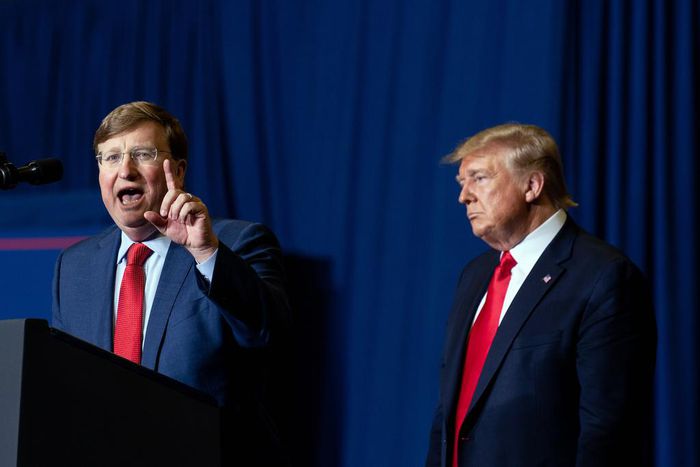 Tight Kentucky and Mississippi Governors' Races as Trump Takes Stage