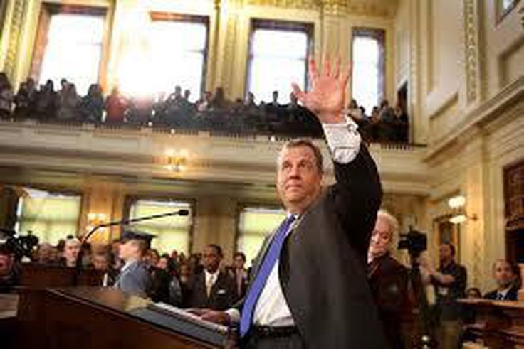 In 'Let Me Finish,' Christie goes easy on Trump, saving fire for Bannon and others