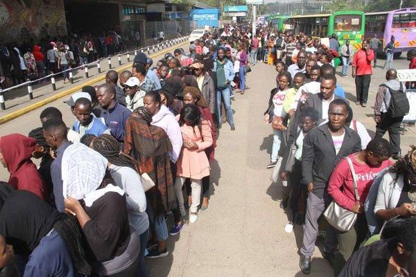 Kenyans queuing to register for Huduma Namba