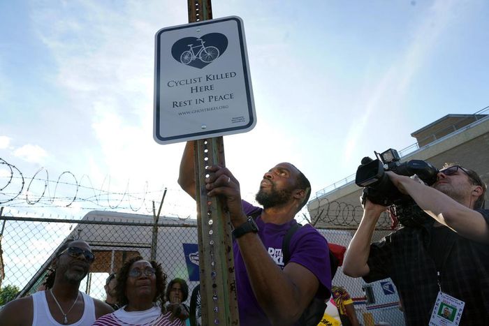 After 3 Cyclist Deaths, New York City Mayor Vows Crackdown