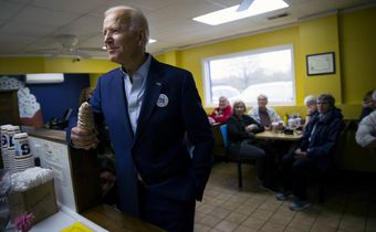 In Biden's Campaign Style, Some Hear Echoes of Clinton's