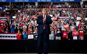 Warren and Trump Lay Out Competing Visions of Populism
