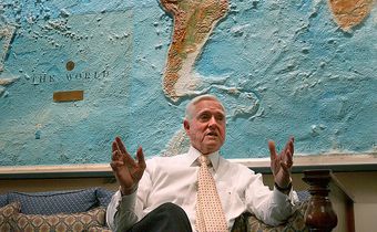 Ernest F. Hollings, Longtime South Carolina Senator, Dies at 97