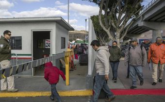 Trump Administration Says Migrants Seeking Asylum Must Wait in Mexico