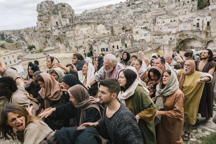 A Director Asks, Would Jesus Stand With Today's Migrants?