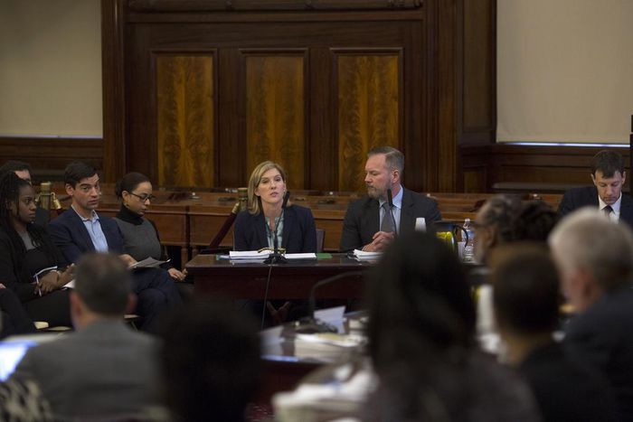 Cuomo and New York Senate Clash Over Amazon Deal