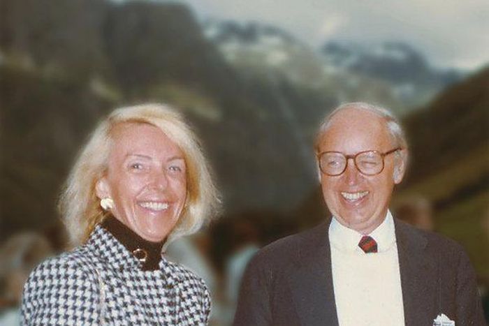 John E. Merow, former head of sullivan & Cromwell, dies at 89