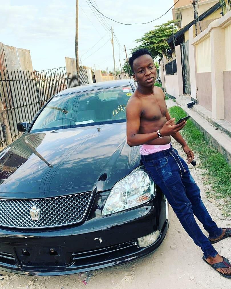 Nandy gifts her official photographer with a brand new car (Instagram)