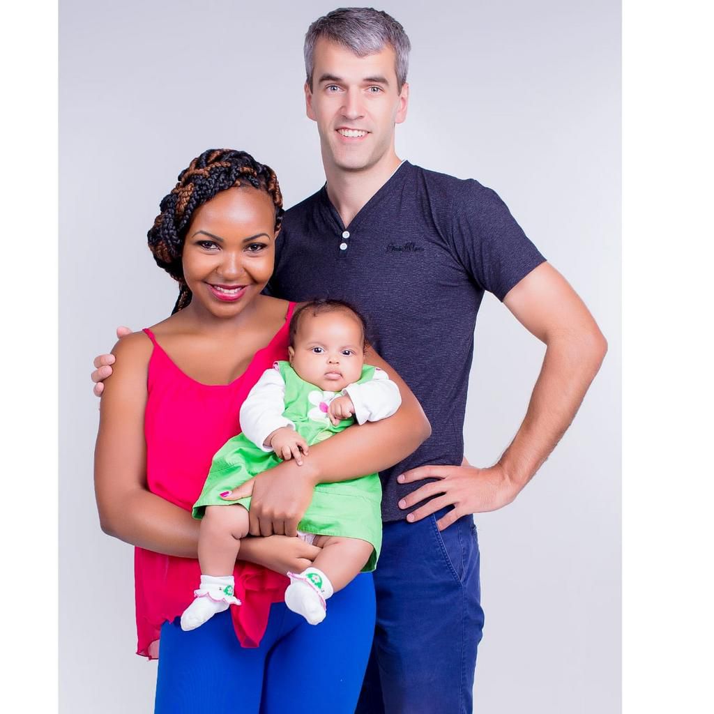 Carolina, her fiance and baby Nyla