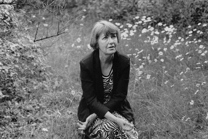 Lisel Mueller, Pulitzer-Winning Poet, Dies at 96