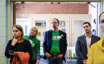 Klobuchar's Big Idea: Bipartisan Appeal Can Beat Trump