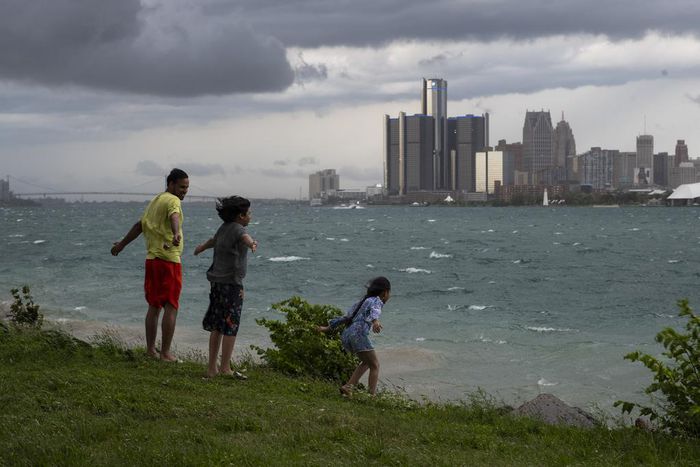 While the Heat Scorches, 50,000 Are Without Power