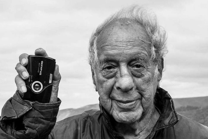 Robert Frank Dies; Pivotal Documentary Photographer Was 94