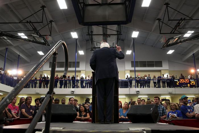 Sanders' Campaign Workforce Will Be Unionized