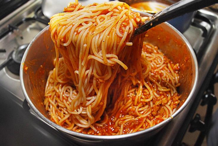 Making pasta(wikiHow)