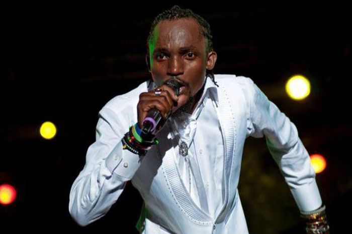 Singer Mowzey Radio on stage