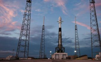 SpaceX launches Starlink satellites, aiming for internet from orbit