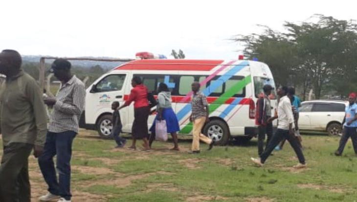 Woman faints near ambulance while waiting for DP Ruto to land but no help offered by the crew