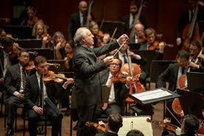 Review: One afternoon, two spectacular orchestras