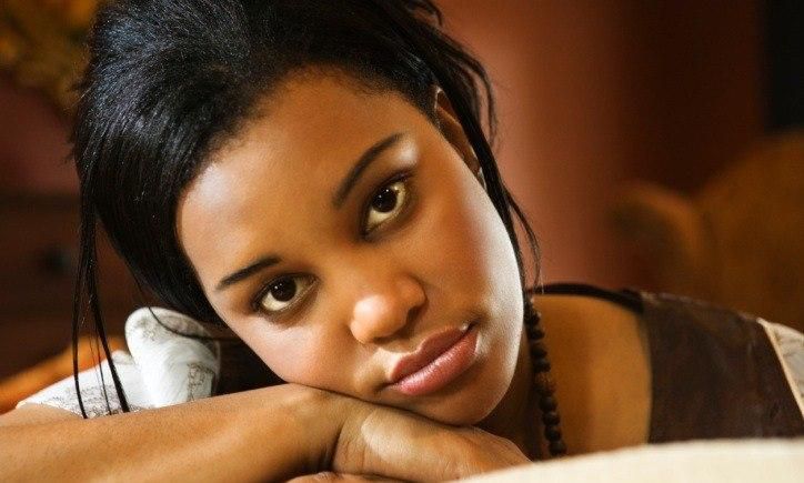 ___8991760___2018___10___18___10___couple-sad-black-woman