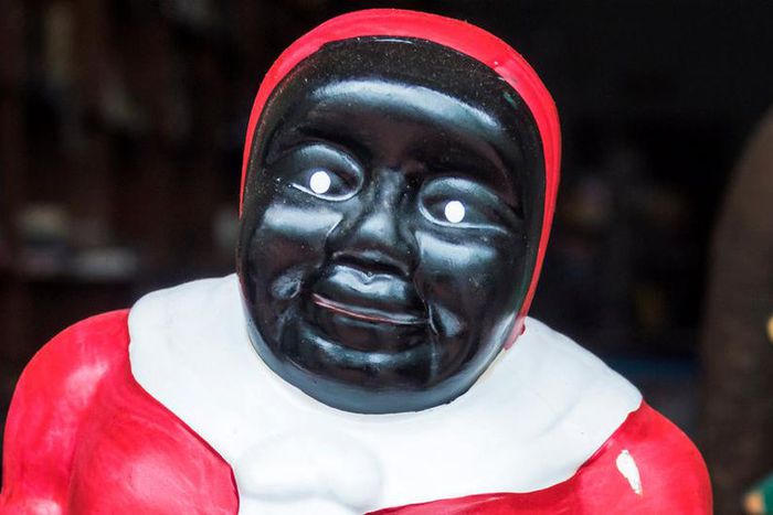 Mammy jars mock black people, why are they still collected?