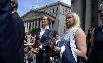 Inner Circle Lured Girls for Epstein, Accusers Say