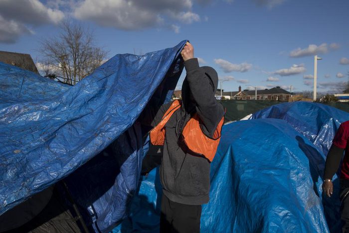 Homelessness Rises Slightly Despite Strong Economy, Federal Report Finds