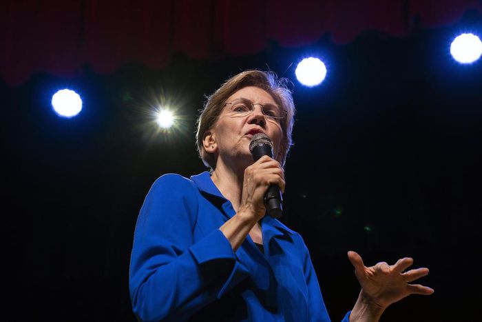 Warren, Bloomberg and Rivals Agree: Trump Is 'Not Ready' for Coronavirus