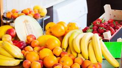 This is a guide to properly cleaning our fruits and vegetables, what you should and shouldn’t use, and how to do it in a way that’s both effective and gentle on your produce.