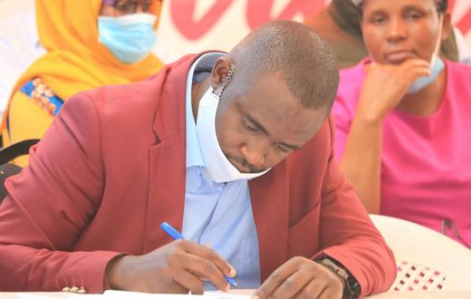 Kakamega Senator Cleophas  Malala breaks down in tears while speaking about his 'looming assassination'
