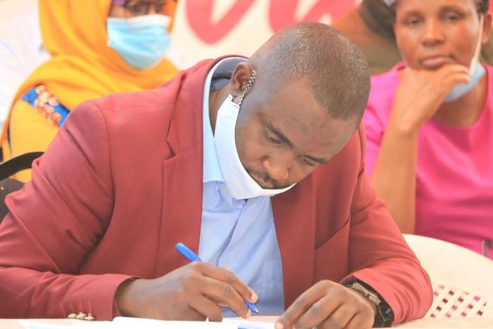 Kakamega Senator Cleophas  Malala breaks down in tears while speaking about his 'looming assassination'