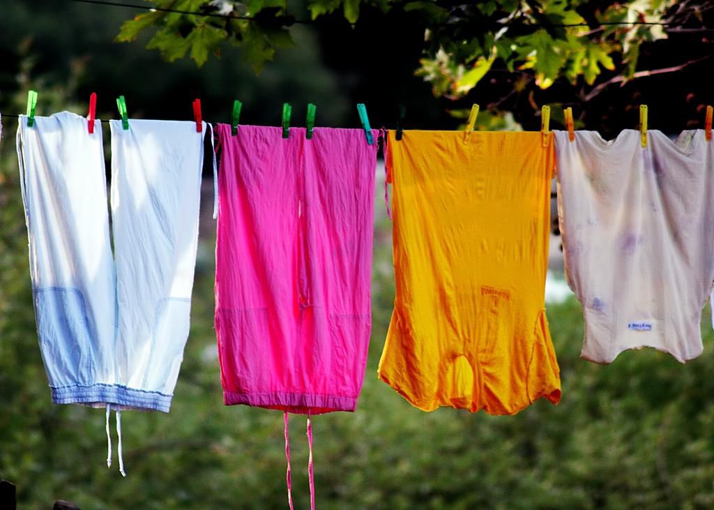 Why your laundry smells even after washing (Sooo Fabulous)