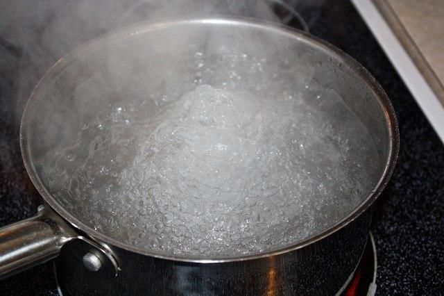 A pot of boiling water