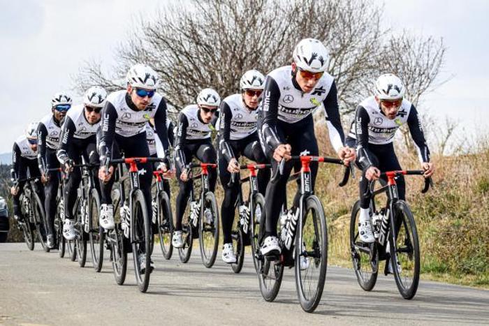 Team Qhubeka ASSOS