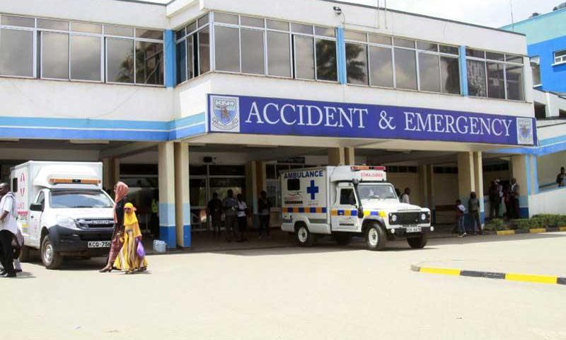 Patient dies at Kenyatta National Hospital parking lot as medics strike over unpaid salaries