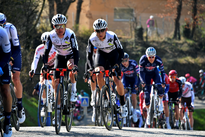 Team Qhubeka ASSOS