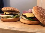 The juicy Pulselive beef burger (serving suggestion)