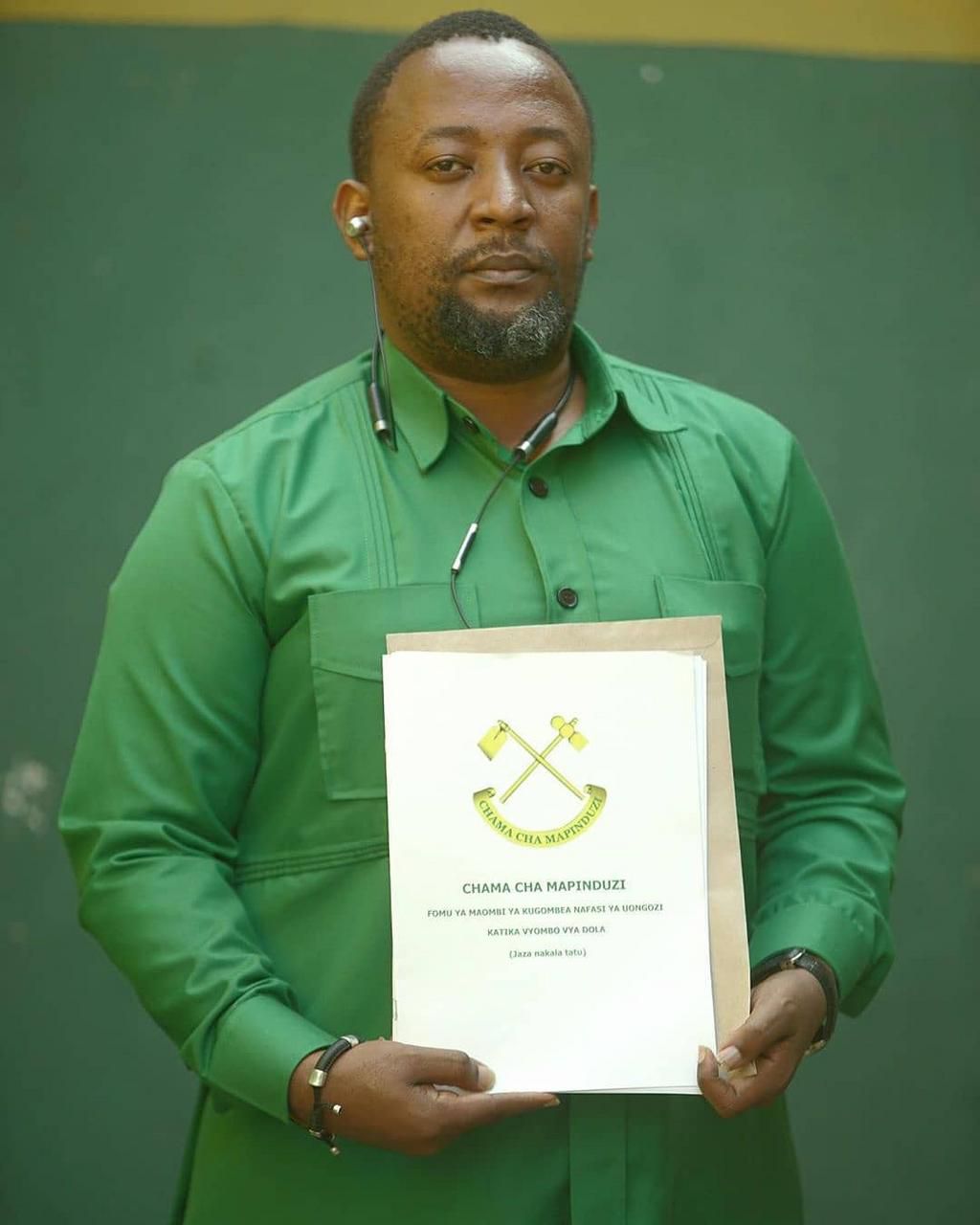 Diamond Platnumz’s message to Manager Babu Tale as he joins Politics