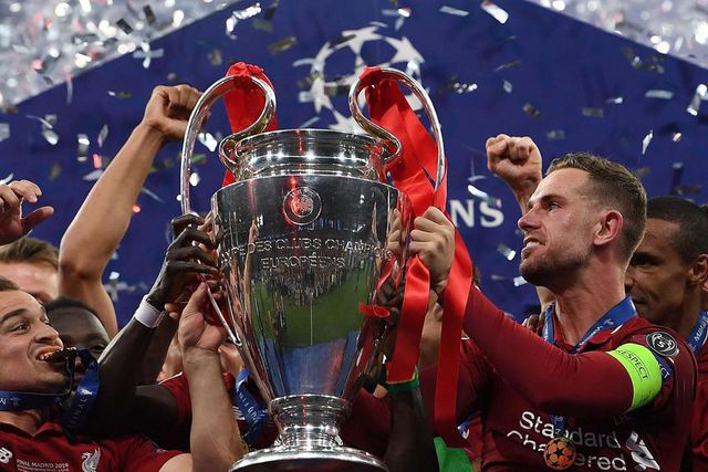 Jordan Henderson lifts the Champions League trophy (Courtesy/Skysports)