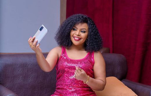 Size 8 hits 2 million Instagram followers mark as she celebrates her 33rd birthday