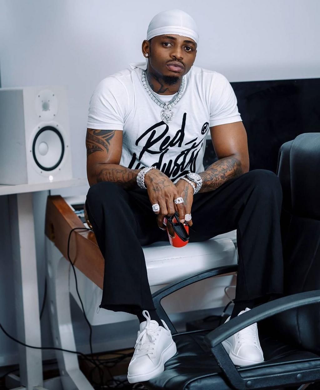 Diamond warns women claiming to have secret affairs with him