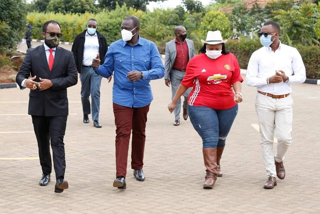 DP Ruto with Eliud Owalo and other Nairobi leaders