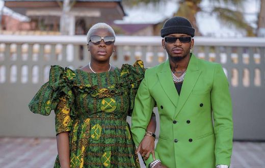 Diamond’s sister Queen Darleen reveals her all grown baby bump for the first time