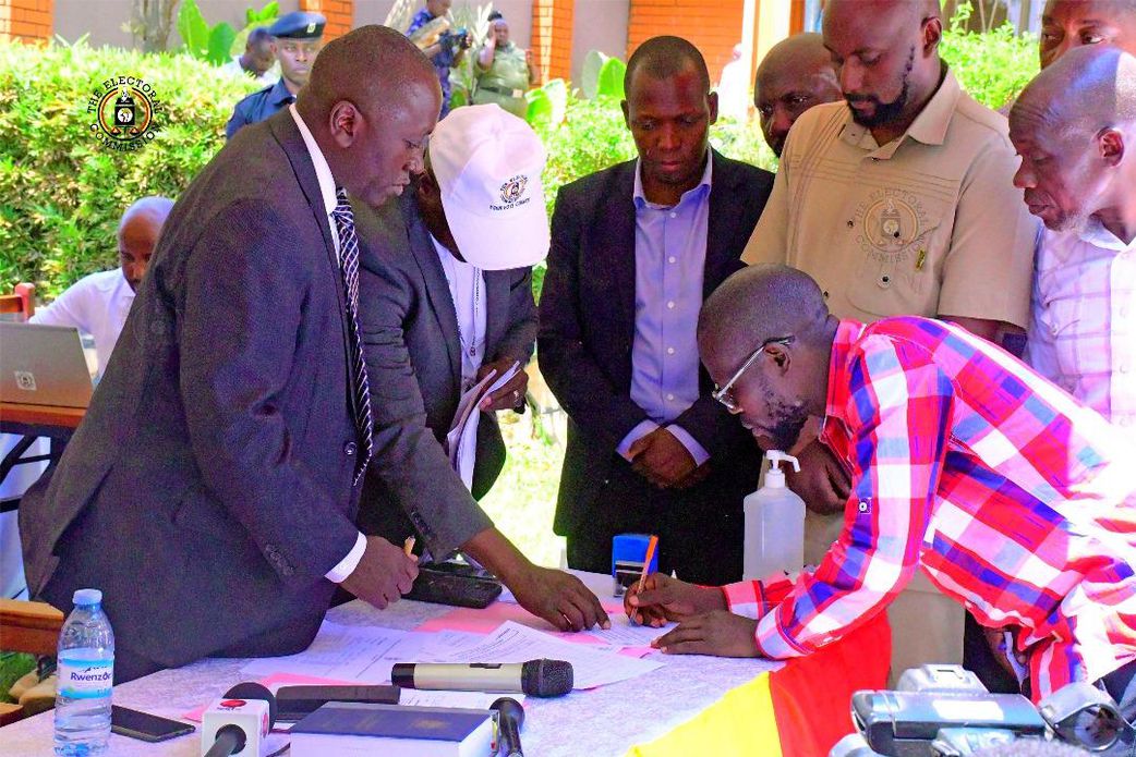 Gun shots as police detain NUP candidate Nalukoola 