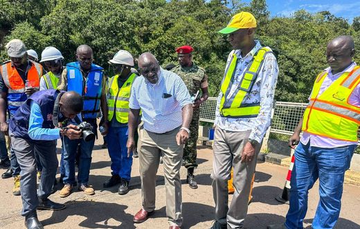 Minister Katumba Wamala announced closure of Karuma Bridge